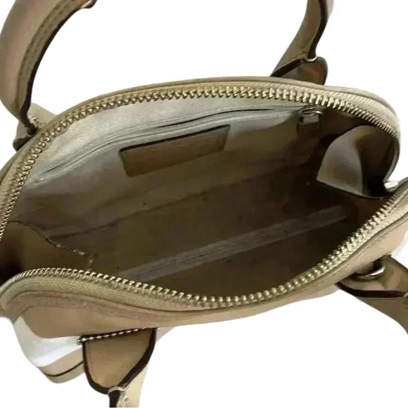 Coach purse - Picture 8 of 9